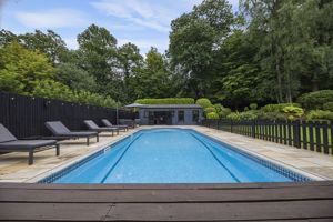 Photo 24- click for photo gallery